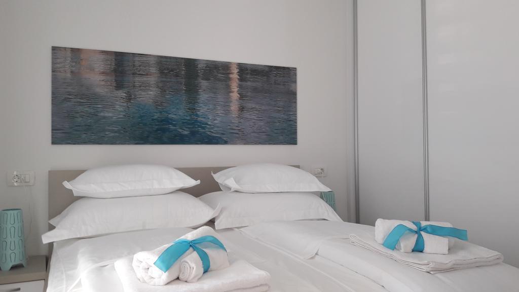 Villa-Apartments Karmel Kaštela المظهر الخارجي الصورة