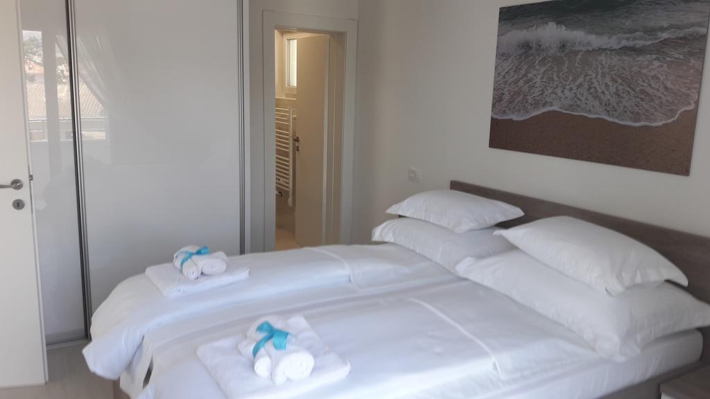 Villa-Apartments Karmel Kaštela المظهر الخارجي الصورة