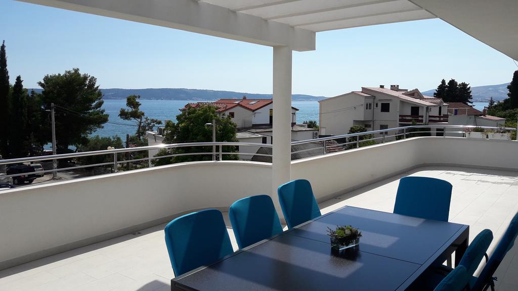 Villa-Apartments Karmel Kaštela المظهر الخارجي الصورة