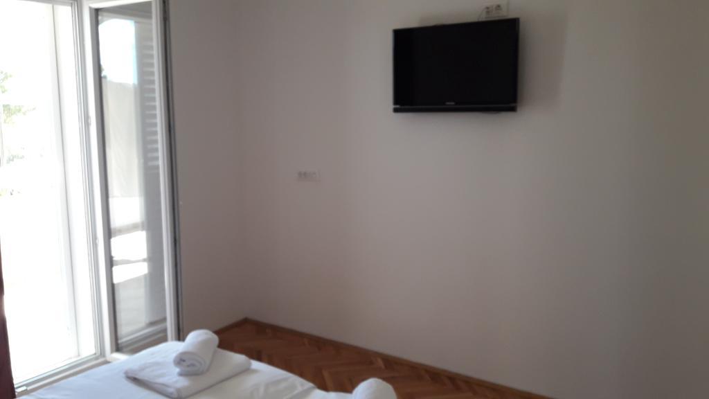 Villa-Apartments Karmel Kaštela المظهر الخارجي الصورة