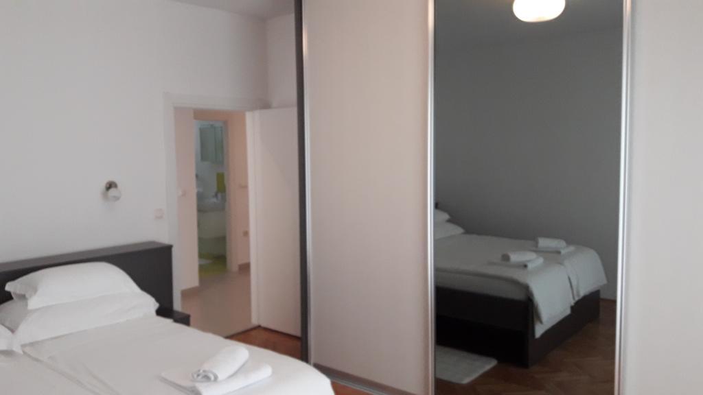 Villa-Apartments Karmel Kaštela المظهر الخارجي الصورة