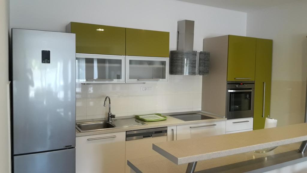 Villa-Apartments Karmel Kaštela المظهر الخارجي الصورة