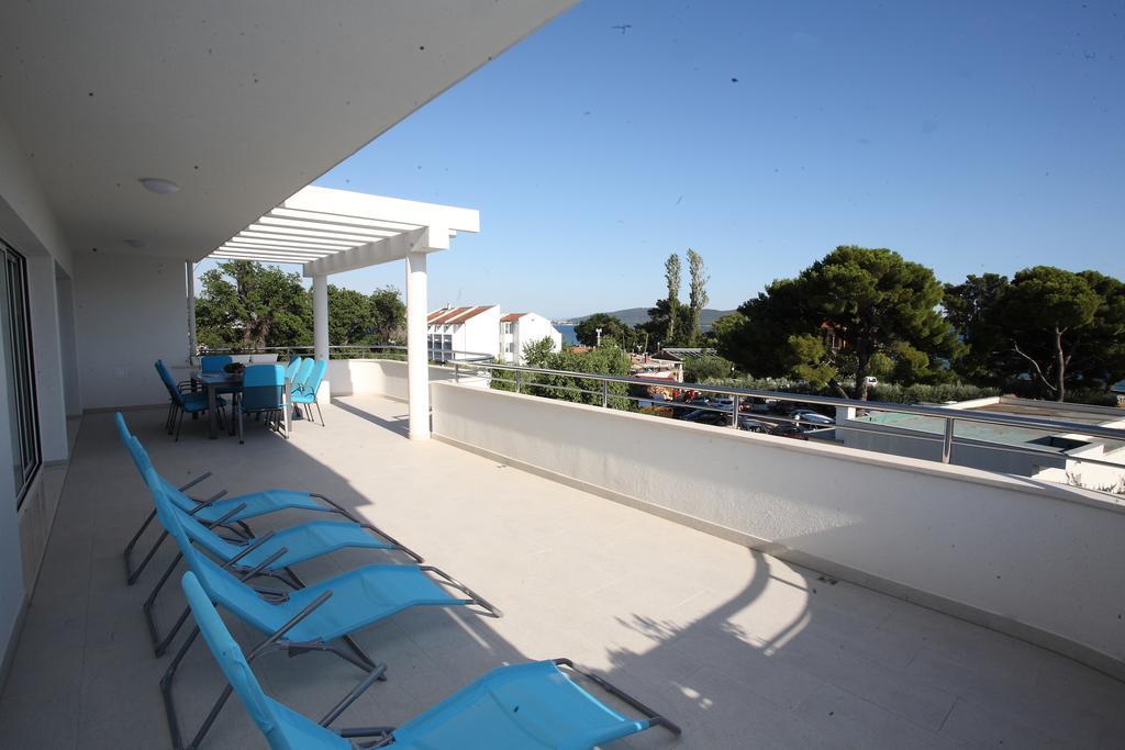 Villa-Apartments Karmel Kaštela المظهر الخارجي الصورة